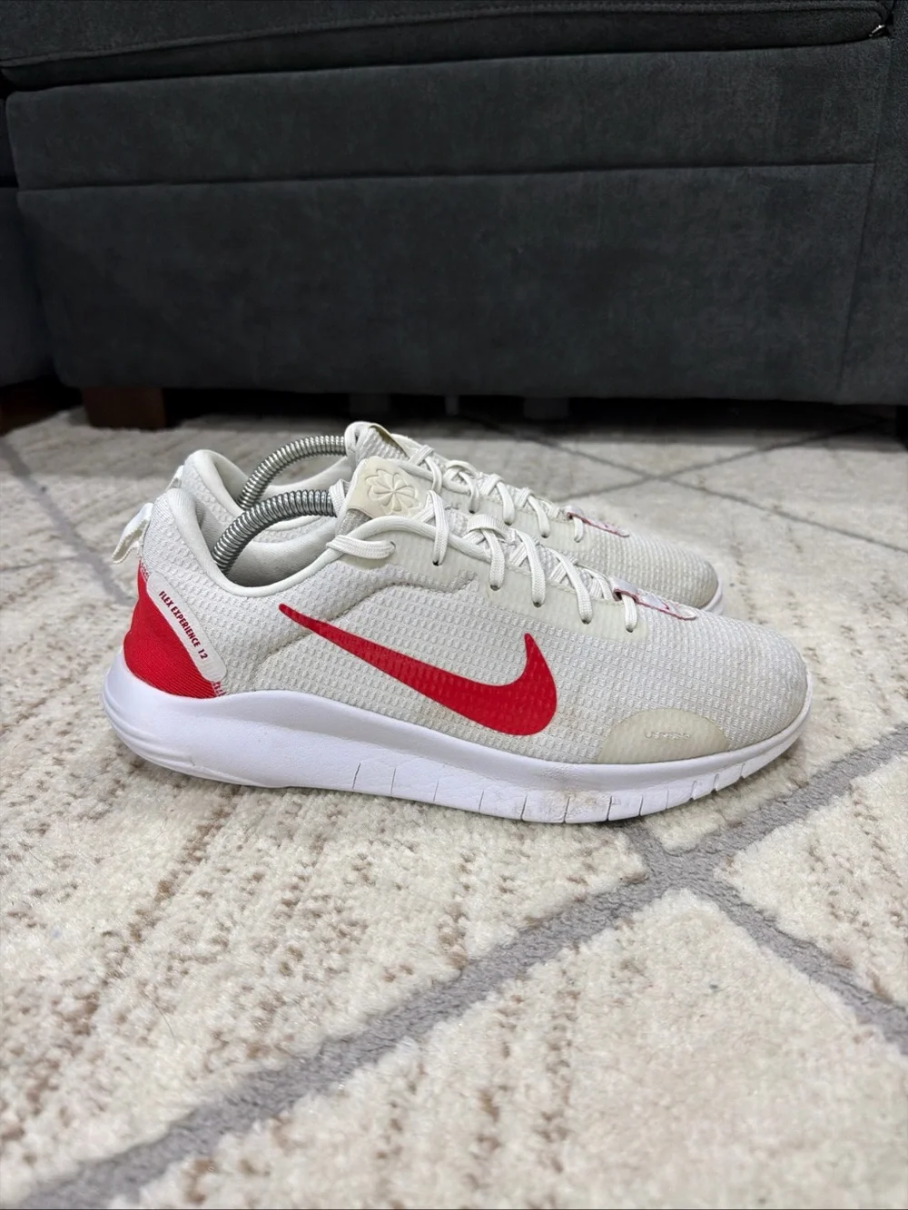 Nike Flex Experience Run 12 Men’s Size 8 White University Red DV0740-102 No Box